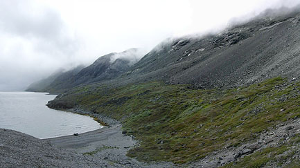 tunuliarfik-beach-panorama-sm.JPG